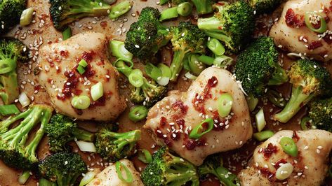 With this easy sheet-pan recipe, you get all the flavor of General Tso's chicken, just without the frying, the breading, or the splattering all over your stove! Sweet, slightly spicy and umami-rich, this Chinese-restaurant classic is just as good (or perhaps, even better) when made at home. Serve it up on a bed of rice, and you won't miss the take-out version one bit! Easy General Tso Chicken, General Tao Chicken, General Tso's Chicken, Tso Chicken, Betty Crocker Recipes, General Tso Chicken, General Tso, Chicken And Broccoli, Sheet Pan Meals