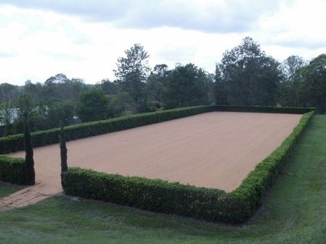 Horse Arena Ideas Outdoor, Outdoor Arena Horses, Outdoor Horse Arena, Outdoor Riding Arena, Luxury Horse Stables, Horse Farm Layout, Luxury Horse Barns, Horse Yard, Horse Garden