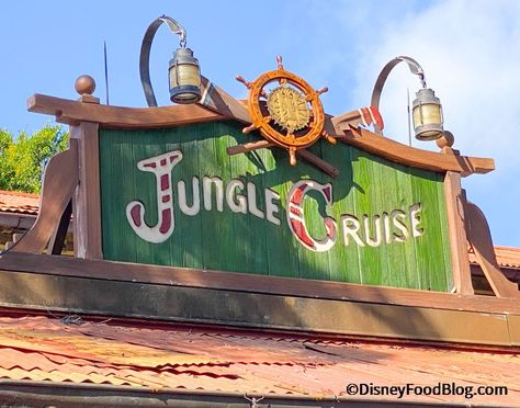 What’s New in Magic Kingdom: MORE Jungle Cruise Updates and Character Cavalcade Times! Disney Jungle Cruise Decor, Jungle Cruise Movie, Disneyland Jungle Cruise, Jungle Cruise Disneyland, Magic Kingdom Pirates Of The Carribean, Jungle Cruise, Disney Dining Plan, Cinderella Castle, Disneyland Park