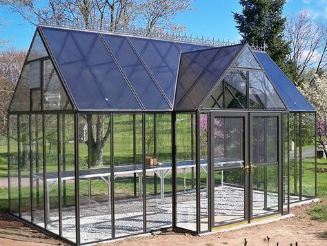 Serre Diy, Outdoor Sunroom, Conservatory Greenhouse, Hobby Greenhouse, Backyard Greenhouse, Small Greenhouse, Greenhouse Kit, Greenhouse Plans, Mini Greenhouse