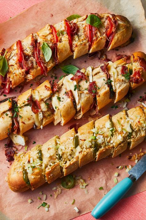 Three small baguettes, cut into garlic bread slices and stuffed with cheeses, vegetables, chillies and bacon. Garlic Bread Baguette, Picky Bits, Weekend Lunches, Pub Snack, Recipe Drawing, Garlic Bread Recipe, Light Meals, Filling Snacks, Airfryer Recipes