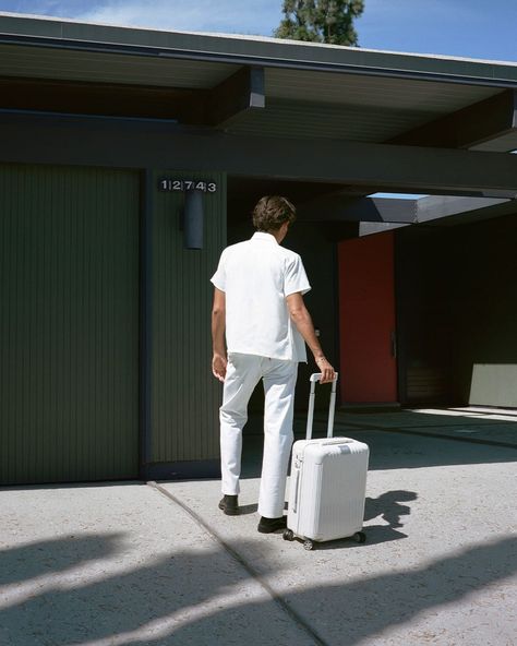 RIMOWA on Instagram: “Spotted in Palm Springs – the RIMOWA Essential Cabin in white.⁣ ⁣⁣ ⁣#RIMOWA #RIMOWAessential” Rimowa Essential Cabin, Rimowa Cabin, Rimowa Suitcase, Rimowa Essential, White Cabin, Palm Springs, Springs, Cabin, Diamonds