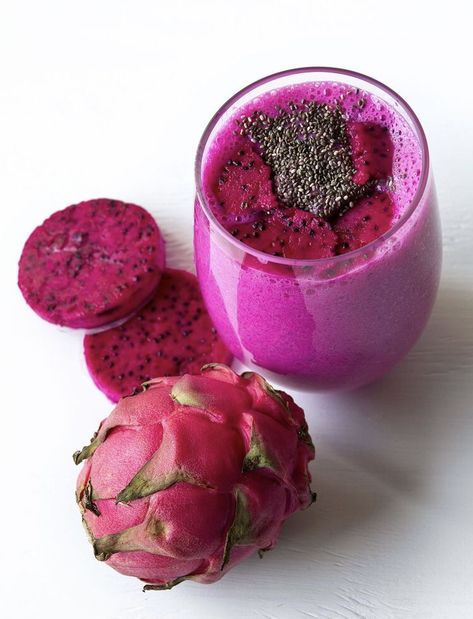 Protein Shake Recipe, Dragon Fruit Smoothie, Protein Shake Recipes, Protein Shake, Dragons Blood, Shake Recipes, Juicing Recipes, Dragon Fruit, Protein Shakes