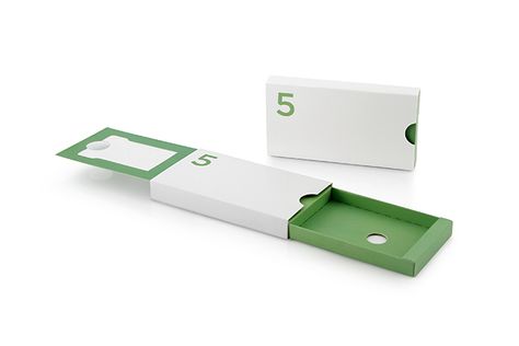 Present your product in a way that will be remembered with the Burgopak basic product pack.  This design can be adapted to hold anything from phones to USBs. The best solution for combining a card or mini-booklet with products held inside a compact tray and with customisable dimensions to hold smaller or larger products to suit your specific needs. Square Packaging Design, Phone Packaging, Usb Packaging, Stationary Branding, Mini Booklet, Innovative Packaging, Cool Packaging, Promotional Design, Cardboard Packaging