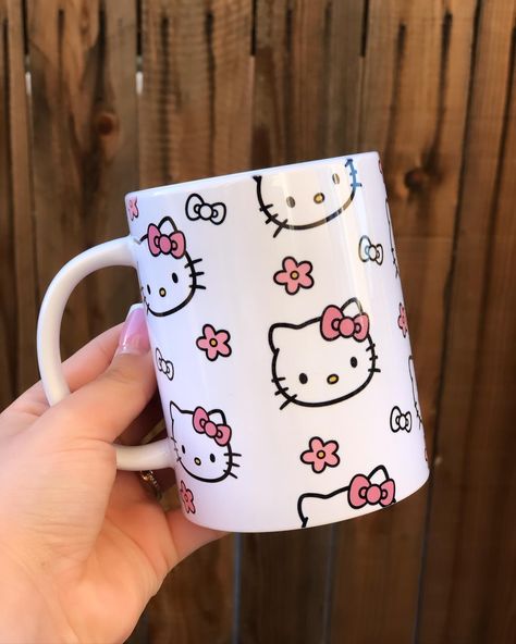 Available 💞 Dm to claim !! . . . . #hellokitty #hellokittylover #hellokittymug #sanrio #custommug #customgifts #customs #smallbusinessowner #supportsmallbusiness #xmanzoxcustoms Mug Design Ideas, Cool Coffee Mugs, Sublimacion Ideas, Hello Kitty Mug, Love Stars, Big Boys, Mug Designs, Custom Mugs, Customized Gifts