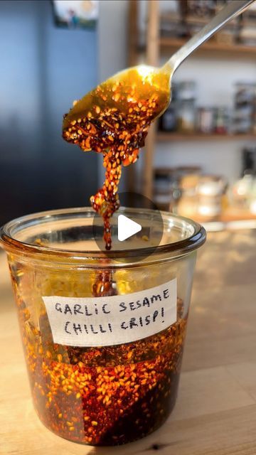 Garlic Chilli Oil, Sesame Oil Recipes, Chilli Crisp, Chinese Five Spice, Homemade Chilli, Crispy Garlic, Sichuan Peppercorn, Five Spice, Chilli Oil