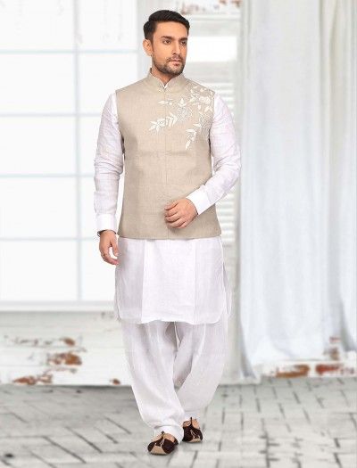 Koti Kurta For Men, Koti Kurta For Men Wedding, Kurta For Men Wedding, Coat Suit For Men, Waistcoat Outfit, Waistcoat Designs, Boys Waistcoat, Wedding Kurta, Indian Groom Wear