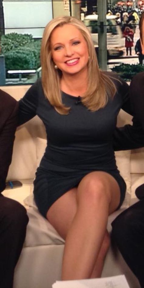 Sandra Smith Dana Perino, Sandra Smith, Female Cop, Great Legs, Women Legs, Woman Crush, Hot Dress, Fox News, Anchors