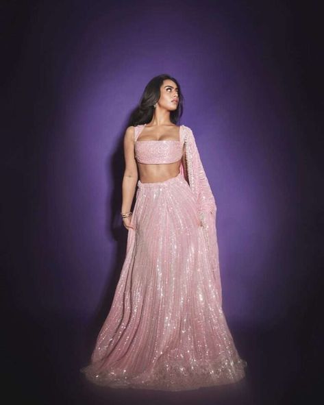 Nysa Devgan pictures in traditional Pink lehenga raising bar on ... Glitter Lehenga, Nysa Devgan, Ajay Devgan, Indian Outfits Lehenga, Wedding Lehenga Designs, Indian Bride Outfits, Choli Designs, Pink Lehenga, Fashion Illustration Dresses