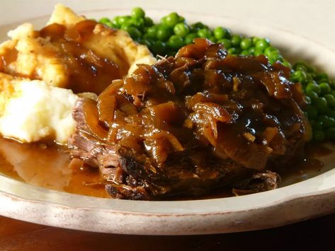 Moose Roast Recipe, Moose Roast, French Onion Gravy, Moose Recipes, Moose Meat, How To Cook Venison, Moose Meat Recipes, Onion Gravy, Venison Recipes