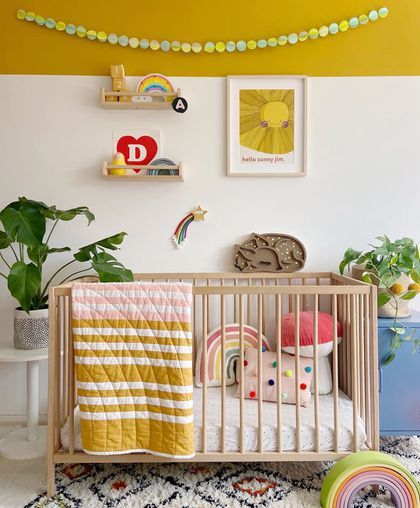 Nursery Ideas Bright, 70s Nursery, Nursery Bright, Bold Nursery, Gender Neutral Nursery Colors, Colorful Nursery Decor, Eclectic Nursery, Bright Nursery, Home Decor Ideas Bedroom