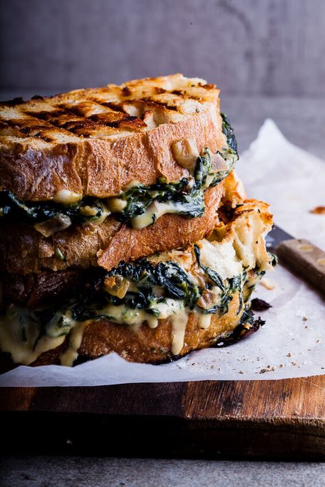 Spinach Grilled Cheese, Fancy Grilled Cheese Recipes, Grilled Cheese Recipes Gourmet, Fancy Grilled Cheese, Grill Sandwich, Gourmet Grilled Cheese, Grilled Cheese Sandwiches, Grilled Cheese Recipes, Easy Cream