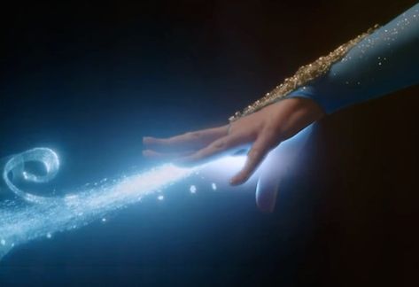 Once Upon a Time Creators Talk Regina's Blast from the Past, Confirm Season 4's Frozen Twist Ouat Elsa, Emma And Hook, Ice Magic, Ice Powers, Maid Marian, Magic Hands, Time Pictures, Water Powers, Dark Grunge