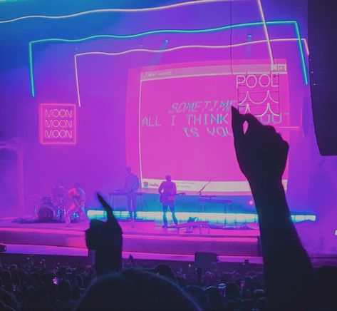 Bright Music Aesthetic, Glass Animals Dreamland Aesthetic, Heatwave Aesthetic, Neon Vibes Aesthetic, Heatwaves Aesthetic, Heat Waves Aesthetic, Dnf Heatwaves, Groove Aesthetic, Glass Animals Concert