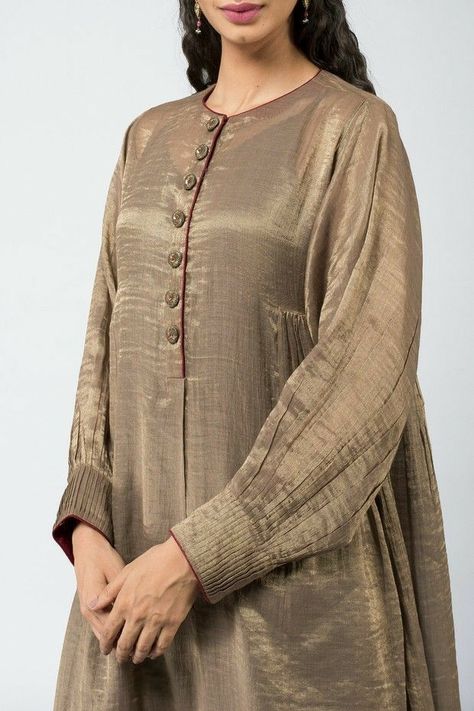 Tissue Dress, Kurti Sleeves Design, Nikkah Dress, Indian Designer Suits, Designer Kurti Patterns, Good Earth, Pakistani Dresses Casual, Pakistani Fashion Party Wear, Kurta Neck Design