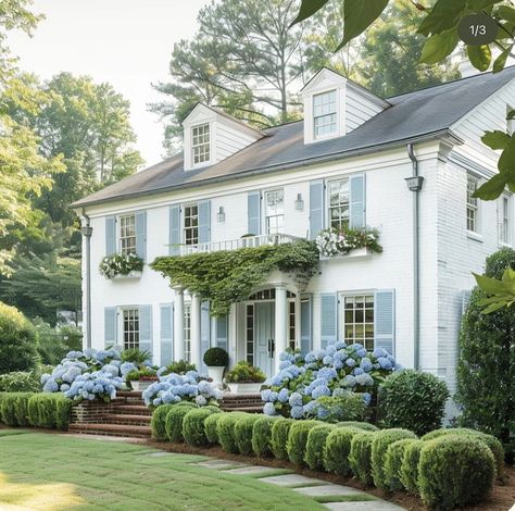 White Villa Exterior, Classic Home Design, Georgian Design, Coastal Granny, Georgian Houses, White Villa, Renovation Exterior, Tampa Homes, Villa Exterior