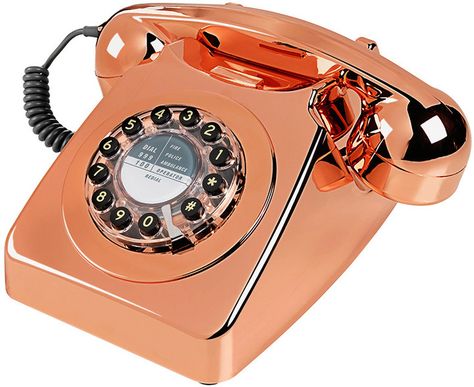 Classic Telephones - 746 Classic Telephone - Copper Gold Office Desk, British Home Decor, Copper Home Accessories, Gold Desk Accessories, Telephone Retro, Telephone Vintage, Gold Office, Gold Everything, طابع بريدي