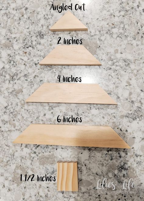 Diy Wooden Tree, Christmas Wooden Decor, Trees Tutorial, Wood Christmas Trees, Christmas Diy Wood, Tree Tutorial, Wooden Christmas Crafts, Pallet Christmas Tree, Wooden Christmas Decorations