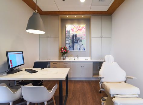 Dermatologist Room Design, Dental Consultation Room, Doctors Consultation Room Design, Consultation Room Medical, Consulting Room Clinic, Hospital Consultation Room Design, Doctor Consulting Room, Doctors Cabin, Consult Room Design