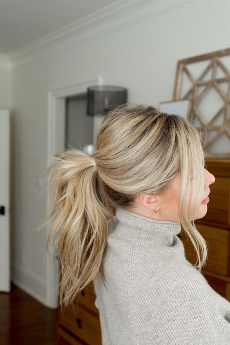 Bump Ponytail How To, Ponytail Hairstyles For Thinning Hair, Dressy Ponytail Hairstyles, Workout Hairstyles For Long Hair, Dressy Ponytail, Textured Ponytail, Ponytail Looks, Ponytail Bump, Teased Ponytail