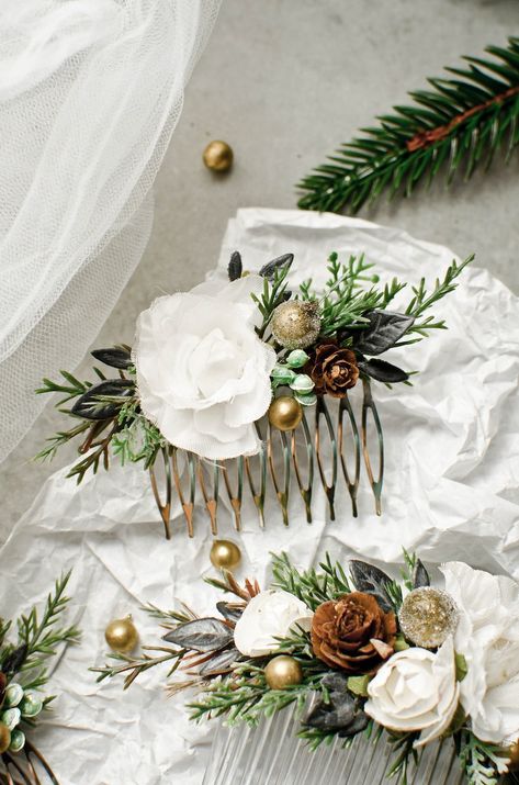 Winter Wedding Hair Accessories Christmas Hair Comb Greenery | Etsy Winter Bride Hair Accessories, Winter Wedding Hair Accessories, Pine Cone Wedding, Wedding Veils Headpieces, 2026 Wedding, Christmas Wedding Inspiration, Sky Wedding, Bridesmaid Hair Clips, Winter Wedding Hair