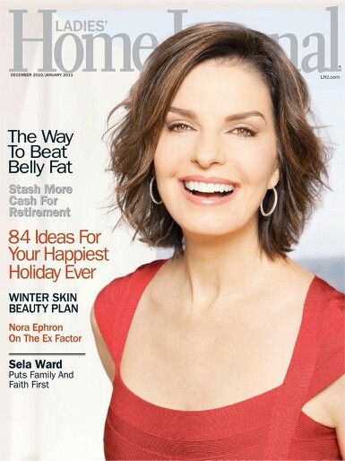 Sela Ward, Flippy Hair, Beauty Plan, Shaggy Short Hair, Shaggy Haircuts, Bob With Bangs, Winter Skin, Winter Beauty, Modern Hairstyles