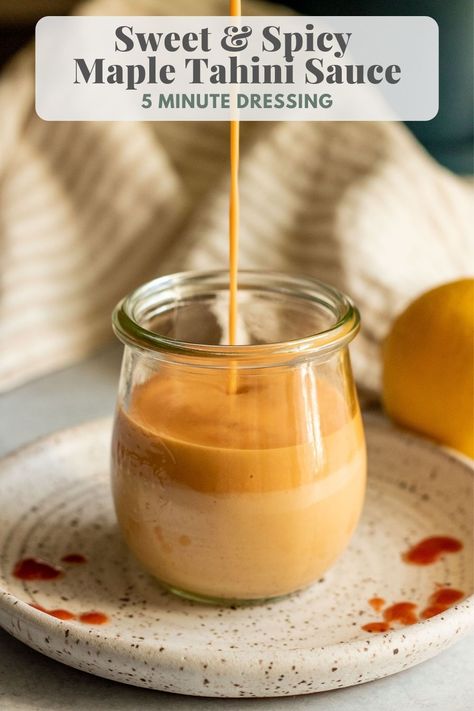 Sweet and Spicy Maple Tahini Sauce. Perfect for any salad or grain bowl and just requires 6 simple ingredients. Easy to make, ready in just 5 minutes. What Is Tahini Sauce, Nourish Bowl Recipes, Easy Healthy Salad Dressing, Maple Tahini Dressing, Market Snacks, Roasted Cauliflower Salad, Homemade Sauce Recipes, Diy Food Gifts, Vegan Dip