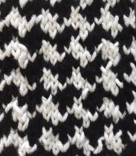 Houndstooth Knitting Pattern, Knit Loom, Slip Stitch Knitting, Scarf Sweater, Houndstooth Scarf, Houndstooth Sweater, French Knitting, Loom Pattern, Elegant Look