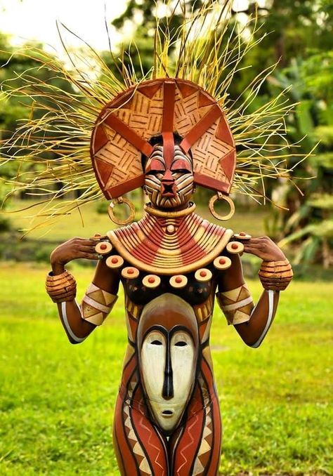 Body Painting Festival; 16 January 2019 .  .  .  Malabo, Equatorial Guinea Body Painting Festival, Afrique Art, Regular People, African People, Foto Art, African Masks, Arte Popular, African Culture, World Cultures