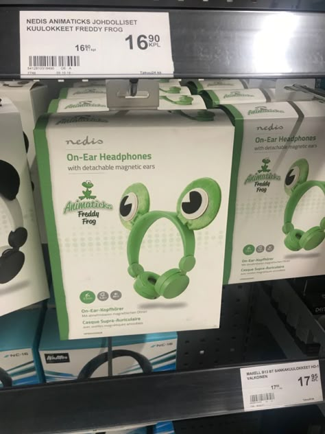 Cute Frog Things To Buy, Frog Things To Buy, Frog With Headphones, Frog Items, Frog Clothes, Headphones Tattoo, Froggy Stuff, Frog House, Frog Stuff