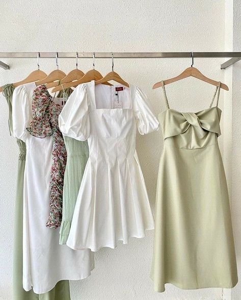 Summer Outfits Women Over 40, Aesthetic Dress, Summer Outfits For Moms, Diy Vetement, Clothes Rack, Mom Outfits, Preppy Outfits, Summer Outfits Women, Outfits Casuales