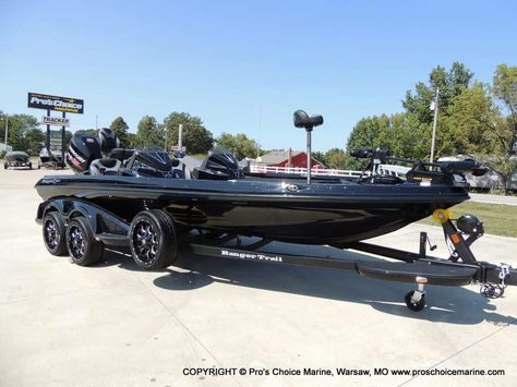 Walleye Boats, Luxurious Things, Drag Boat Racing, Bass Boats, Bass Fishing Boats, Flat Bottom Boats, Ranger Boats, Small Fishing Boats, Sport Fishing Boats