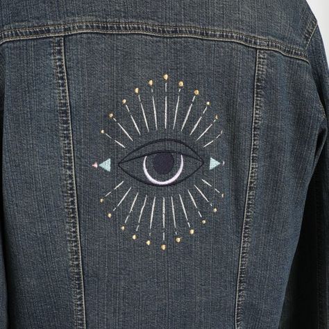 Eye Embroidery Design, Grandma Activities, Witchy Embroidery, Eye Embroidery, Eye Motif, Mystic Eye, Embroidery Stitches Beginner, Yarn Ideas, Denim Embroidery