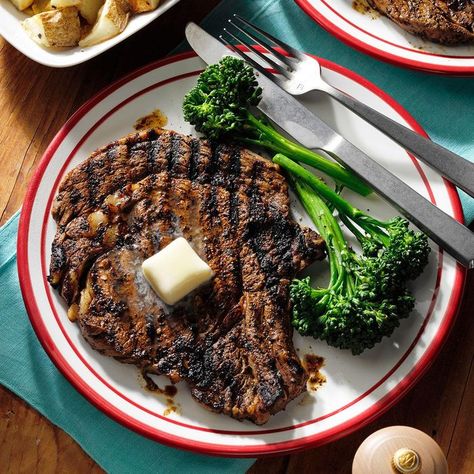 Sweet Coffee-Rubbed Ribeyes Coffee Rubbed Steak, Recipes Grill, Foods From Around The World, Coffee Rub, Recipes Meat, Sweet Coffee, Knoxville Tennessee, Cooking Together, Beef Steak