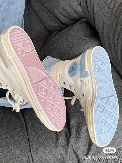 Pink And Blue Converse, Pink And Blue Outfit Aesthetic, Pastel Converse, Cute Converse Shoes, Converse Aesthetic, Cute Converse, Preppy Shoes, Pretty Shoes Sneakers, Kawaii Shoes