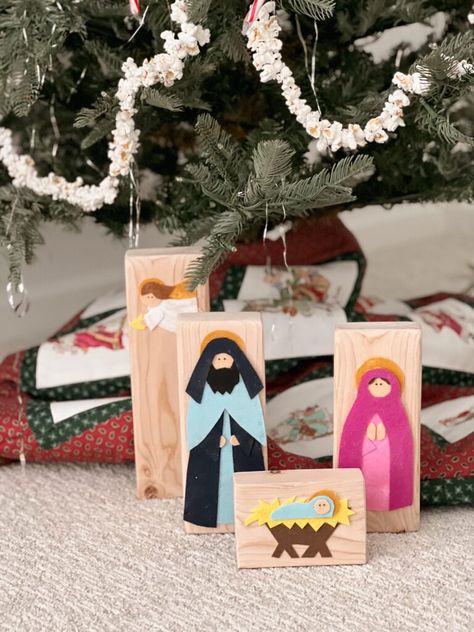 Make a Kids Nativity Set Nativity Garland, Kids Nativity Set, Nostalgic Christmas Decorations, Nativity Characters, Wooden Nativity Sets, Popcorn Garland, Generation To Generation, The Nativity Story, Christmas Craft Supplies