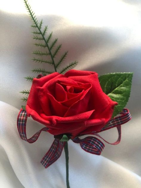 Scottish Highland Red Rose Wedding Boutonniere /Buttonhole | Etsy Button Holes Wedding, Red Rose Wedding, Wedding Boutonniere, Artificial Leaf, Scottish Wedding, Dinner Themes, Boutonniere Wedding, Wedding Dinner, Family Wedding