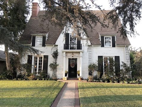 A Tour of Our Homes | My 100 Year Old Home, Rental & Beach House Plank And Pillow, Ventura Beach, Holiday House Tours, Porch Swing Bed, True Character, Building A Porch, Dreamy Whites, Christmas Mantel Decorations, Spooky Vibes