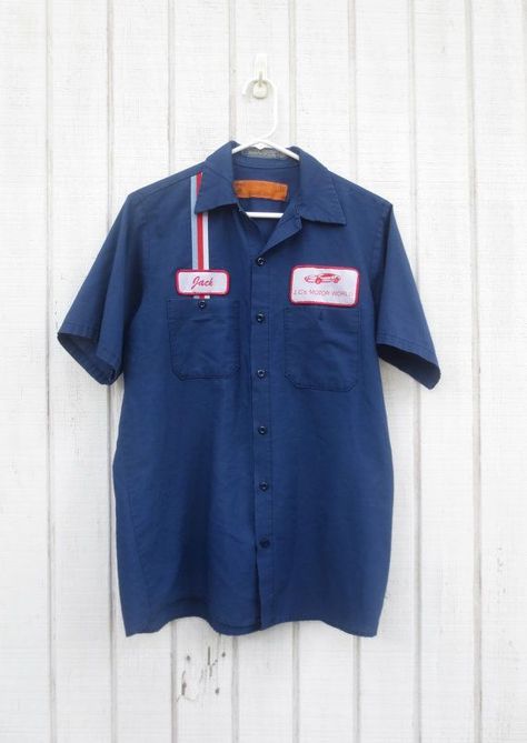 Mechanic Shirts – stylevane.com Mechanic Uniform, Desert Drive, Mechanic Clothes, Cafe Uniform, Vintage Mechanics, Vintage Gas Station, Mens Work Shirts, Mechanic Shirt, 70s Men