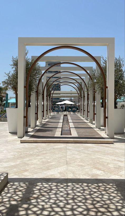 Covered Walkway Architecture, Passage Design, Entrance Walkway, Entrance Signage, Event Venue Spaces, Metal Building Designs, Walkway Design, Urban Landscape Design, Cool Tree Houses