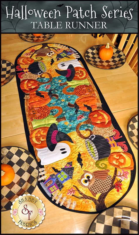 Quilt Halloween, Halloween Quilt Patterns, Halloween Applique, Halloween Quilt, Runner Pattern, Halloween Sewing, Halloween Table Runners, Holiday Table Runner, Quilted Table Runners Patterns