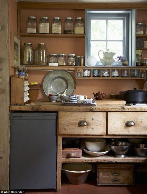 Dapur Rustic, Rustic Interior Decor, Kitchen Design Color, Kabinet Dapur, Kitchen Cabinet Remodel, Special One, Old Kitchen, Apartment Kitchen, Cottage Kitchen