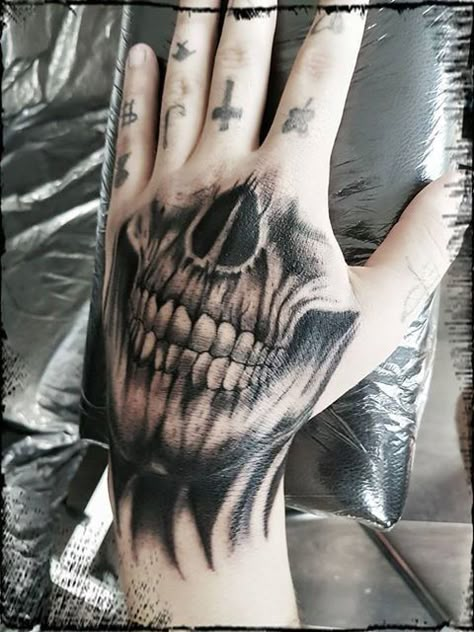 Hermit Witch, Cover Up Tattoos For Men, Mouth Tattoo, Wörter Tattoos, Arm Sleeve Tattoos For Women, Skull Hand Tattoo, Skeleton Face, Sharpie Tattoos, Scary Tattoos