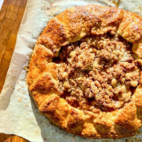 Apple Galette with Streusel - But First We Brunch! Apple Galette With Crumb Topping, Apple Walnut Galette, Canned Apple Pie Filling Galette, Apple Galletes, Apple Pie Galette, Apple Gallette Recipe Ina Garten, Apple Galette Puff Pastry, Mini Apple Galette, Apple Galette With Pillsbury Pie Crust