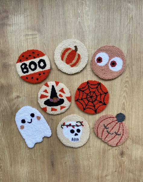 Hi, welcome to my store! These sweet coasters can be a great Halloween gift for your loved ones or yourself. All are handcrafted using the punch needle technique. Diameter: 10 cm/ 4 inches  Please feel free to contact me for your wholesale orders. Mini Rugs, Punch Needle Coaster, Halloween Drink, Halloween Punch, Coaster Crafts, Punch Needle Patterns, Craft Punches, Christmas Coasters, Punch Needle Embroidery