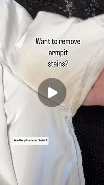 Laura de Barra on Instagram: "Yellowing or browning of the pit of your white t shirt is normal but it results in SO MUCH WASTE! Here’s how to remove them without using breach (Bleach is so bad for clothes as well as everything else!) this is a cheap, easy and non toxic way to freshen up your white tshirt #whitetshirt #whitetee #stain #stainremoval #yellowarmpitstains #yellowpitstains #ecowash #cleaning #washingtips #washinghack #laundytip #laundry #laundryhack #slowfashion #slowfashionmovement #garmentgoddess #theartoflaundry #sweat #stains #stainhelp" How To Clean Pit Stains, Remove Pit Stains From White Shirts, How To Clean White Shirts Stains, Remove Sweat Stains From Clothes, Sweat Stains On White Shirts, How To Remove Sweat Stains From Clothes, Remove Pit Stains, Ironing Hacks, Remove Armpit Stains