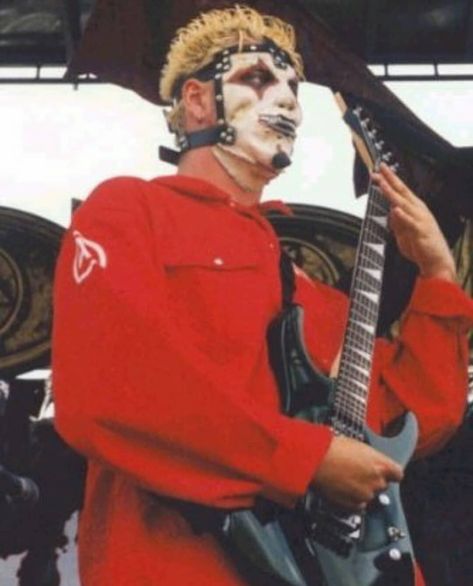 Sic_slipknot_Sic on Instagram: “#4 || #slipknot || #maggots” Jim Root Slipknot 1999, Jim Root Slipknot, Jim Root, Paul Gray, Stone Sour, Best Guitarist, Corey Taylor, Heavy Metal Bands, Music People