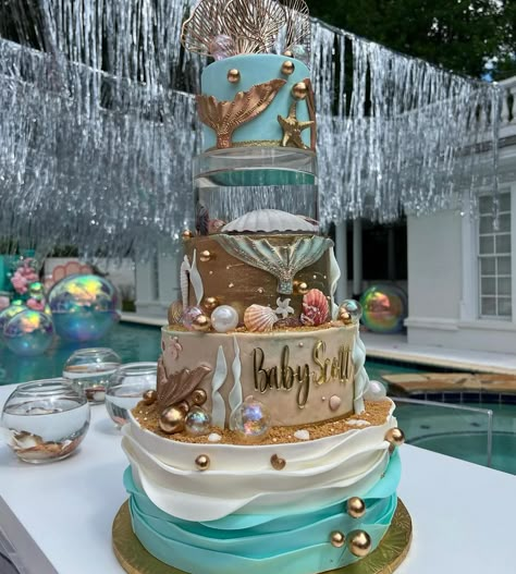 Ariel Sweet 16, Under The Sea Baby Shower Ideas, Little Mermaid Wedding Theme, Mermaid Inspired Cake, 18th Birthday Party Themes, Ocean Cakes, Baby Shower Theme Decorations, Amazing Food Decoration, Baby Shower Tea