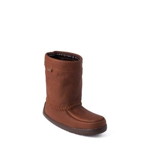 Mukluk Boots: Authentic Traditional Mukluks Winter Boots Mukluk Boots, Manitobah Mukluks, Plastic Storage Totes, Minnesota Winter, Shoes Wishlist, Winter Survival, Awesome Shoes, Shearling Boots, Tote Storage