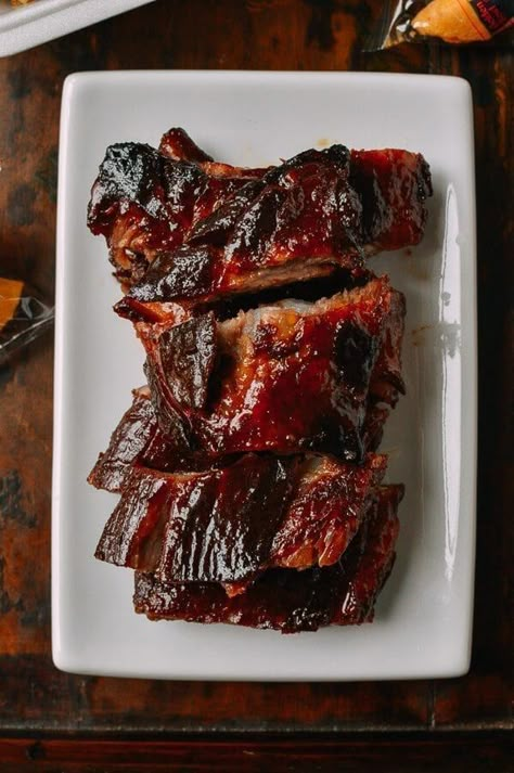 Chinese Rib Tips: Fall-Apart Tender Takeout-Style - The Woks of Life Pork Rib Tips, Chinese Spare Ribs, Chinese Ribs, Rib Tips, The Woks Of Life, Wok Of Life, Pork Rib Recipes, Mapo Tofu, Woks